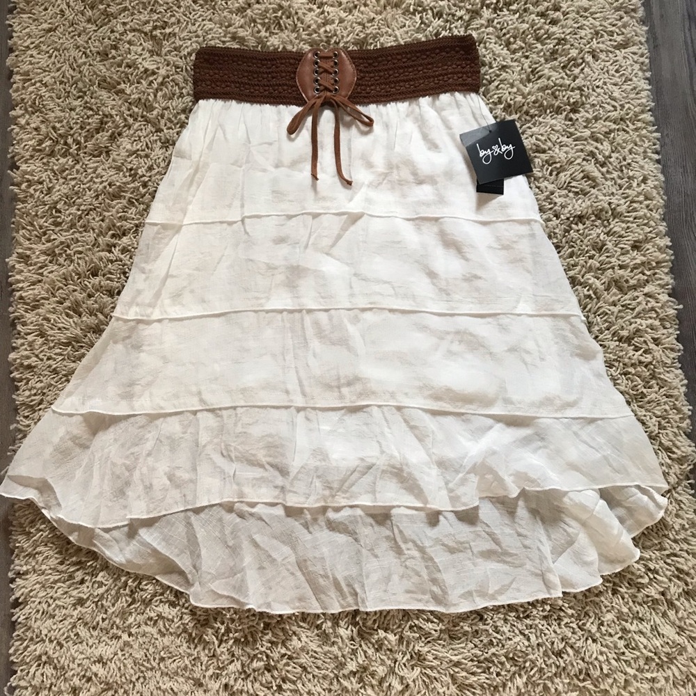 White Hi-Low Skirt 💕